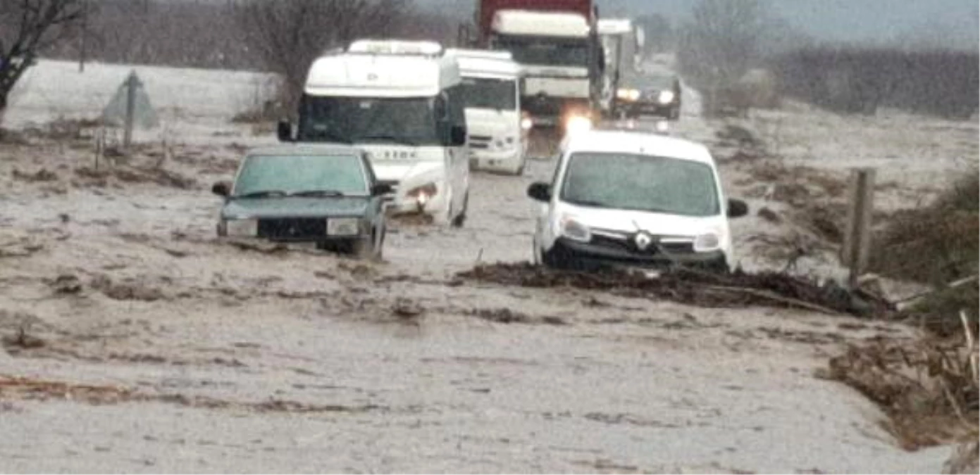 Tire-Belevi Karayolu, Sel Nedeniyle Ulaşıma Kapandı