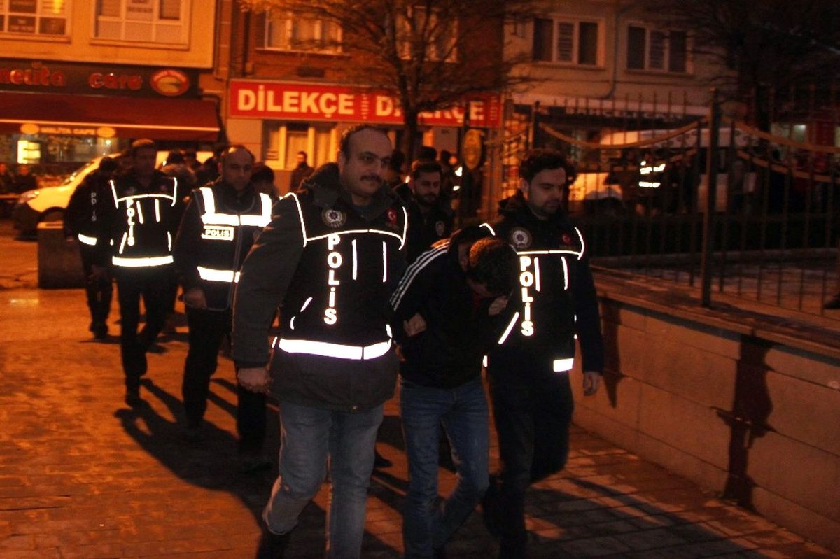 Uyuşturucu Şüphelisi 9 Şahıs Adliyede