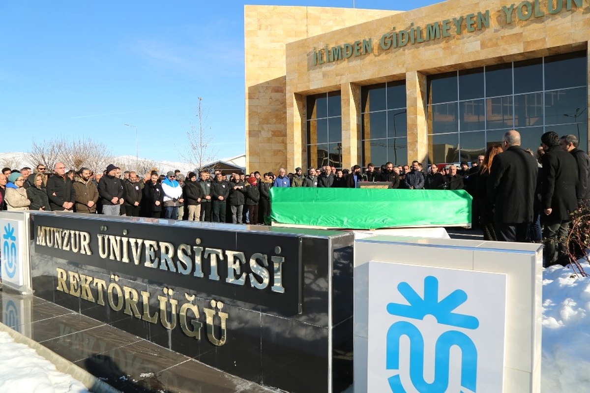 Vefat Eden Öğretim Görevlisi Son Yolculuğuna Uğurlandı
