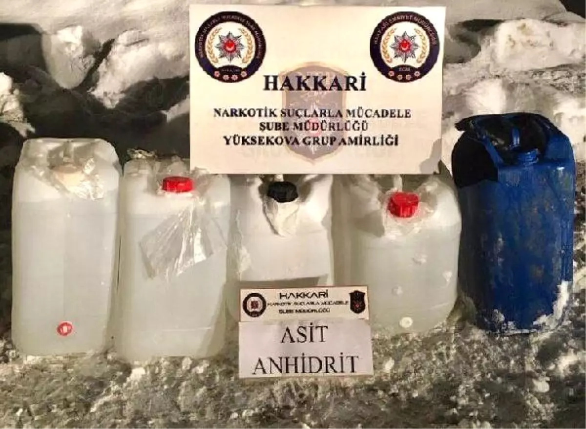 Yüksekova\'da 102,5 Litre Asit Anhidrit Ele Geçirildi