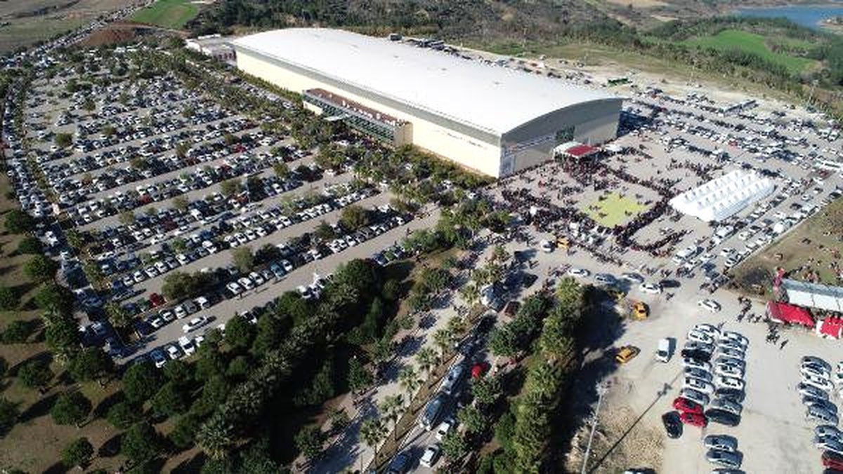 Adanalılar Çukurova Kitap Fuarı\'na Akın Etti