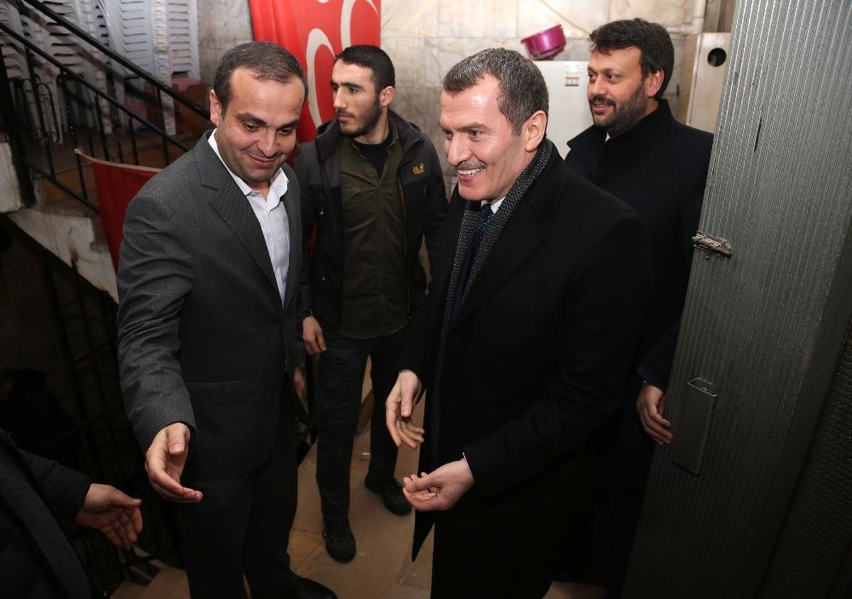 AK Parti\'nin Zeytinburnu Adayı Ömer Arısoy, MHP İlçe Başkanı Reşat Ok\'u Ziyaret Etti
