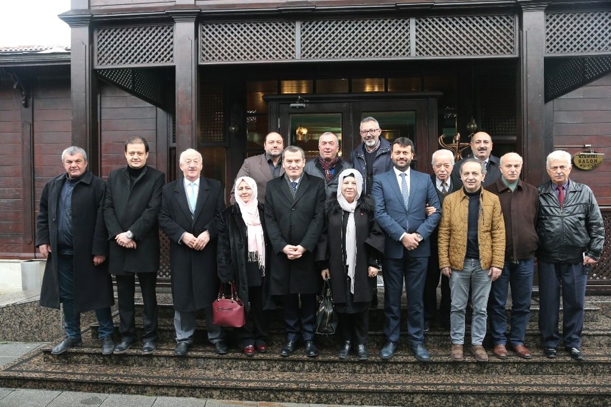 AK Parti Zeytinburnu Belediye Başkan Adayı Ömer Arısoy Mahalle Muhtarlarıyla Buluştu