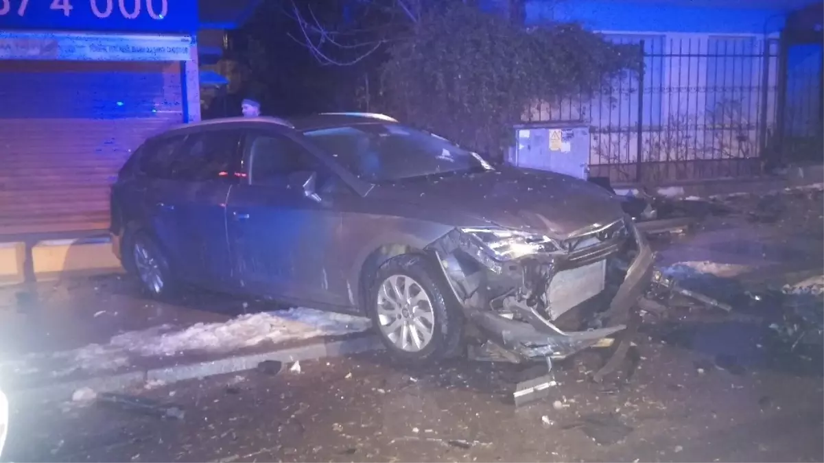Ankara\'da Trafik Kazası: 4 Yaralı