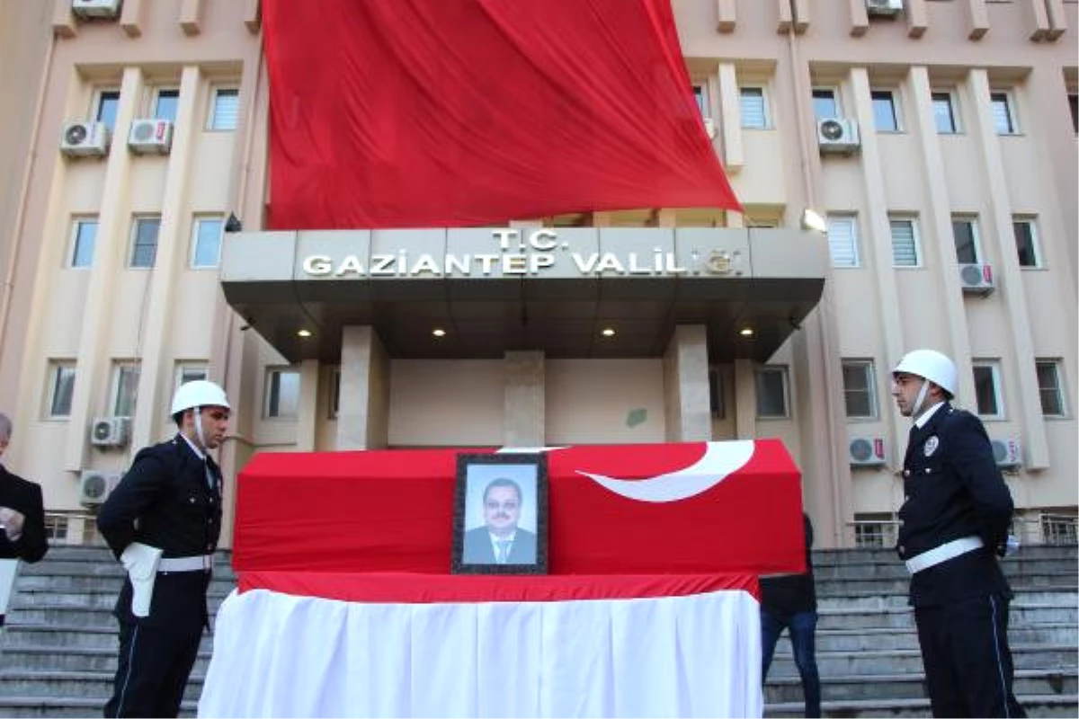 Cerablus\'ta Kalp Kirizi Geçiren Vali Yardımcısı Hayatını Kaybetti (3)