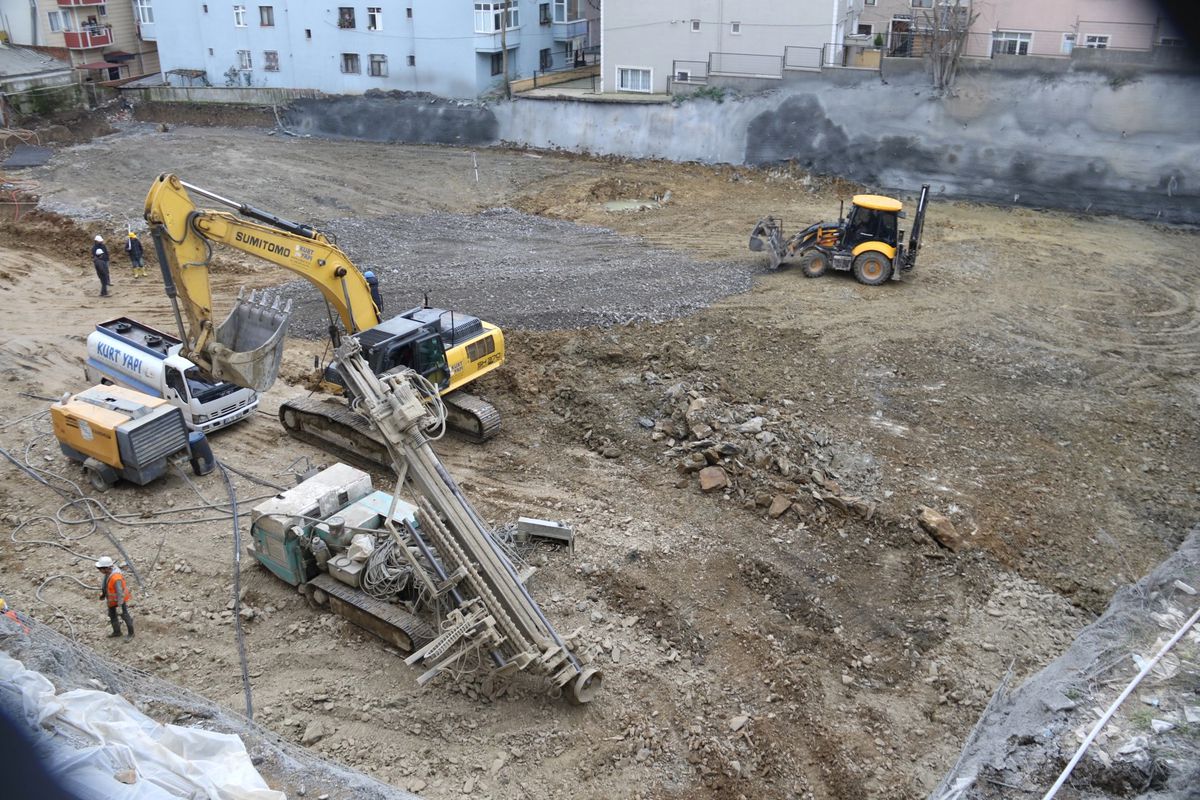 Gebze\'nin 7 Katlı Otoparkı Temel Atıma Hazırlanıyor