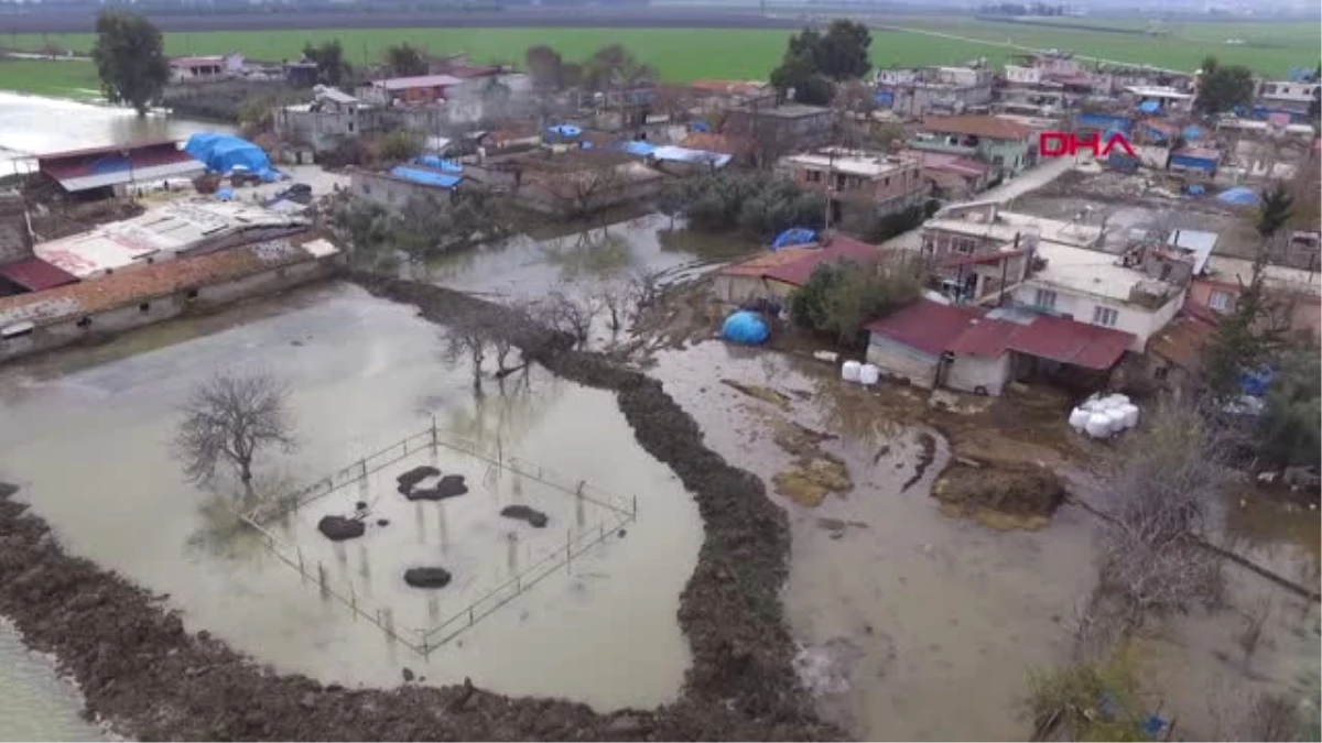 Hatay\'da Baraj Kapakları Açıldı, Mahalle Sular Altında Kaldı