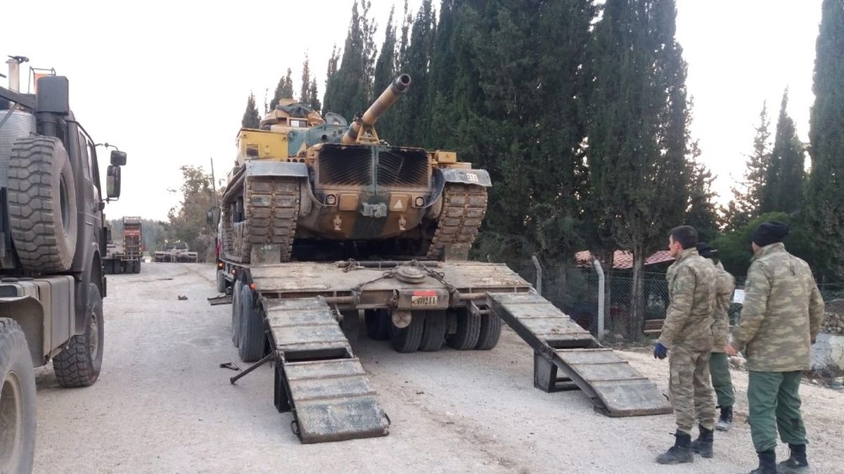 Hatay Sınırına Askeri Tank Sevkiyatı
