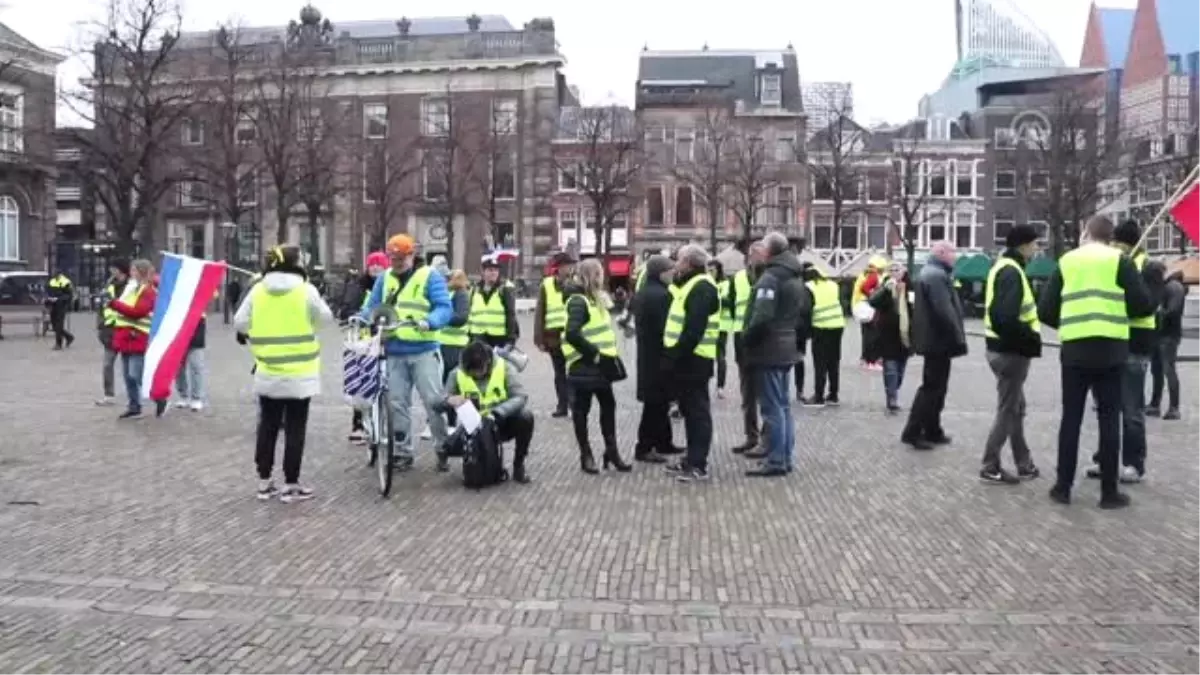 Hollanda\'da "Sarı Yelekliler" Hükümeti Protesto Etti - Lahey