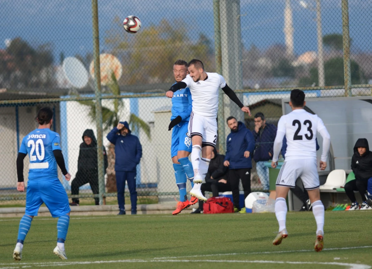 İlk Yarıda Manisa Büyükşehir Belediyespor, İkinci Yarıda Altay