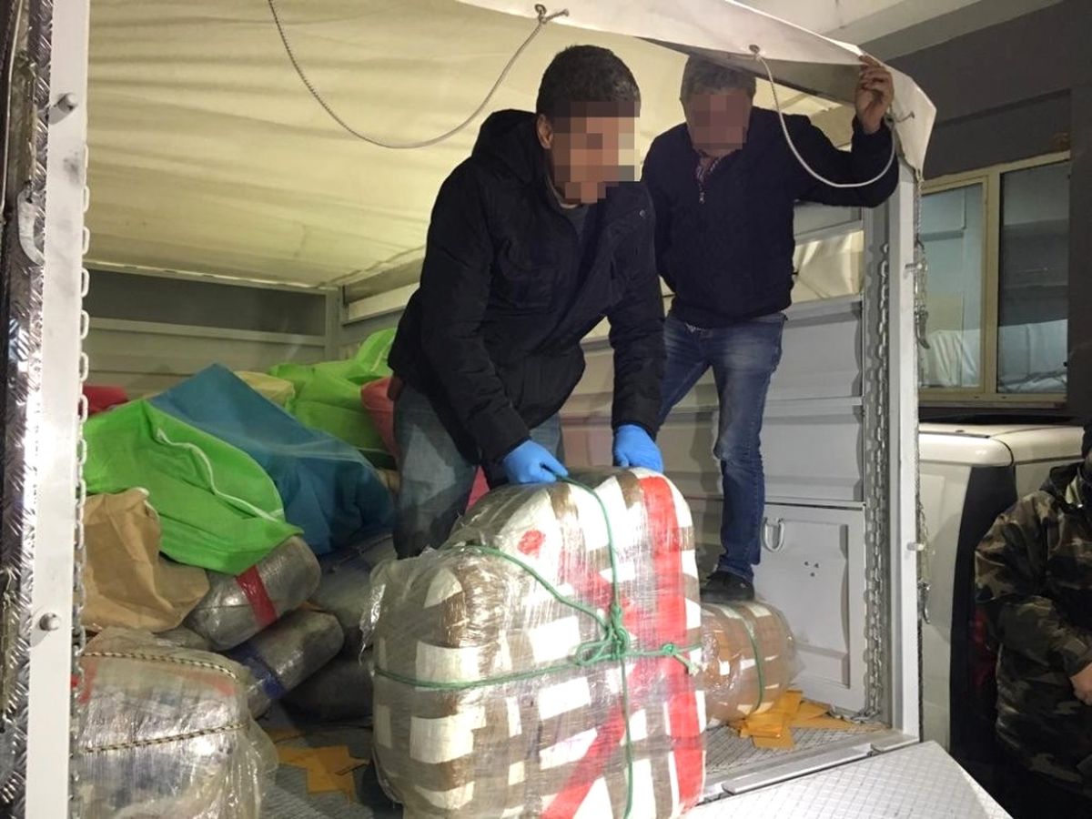 İzmir\'de 200 Kilogram Daha Skunt Ele Geçirildi