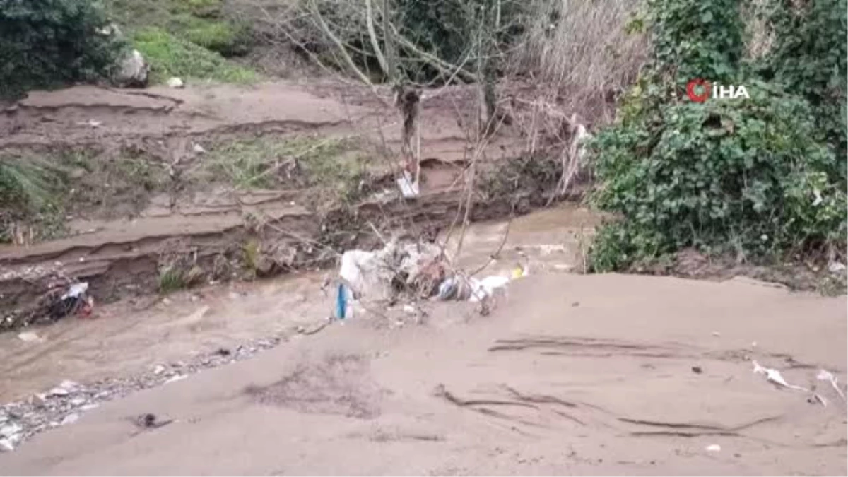 İzmir\'de Şiddetli Yağış Raporu: 1 Aylık Yağmur 3 Günde Geldi