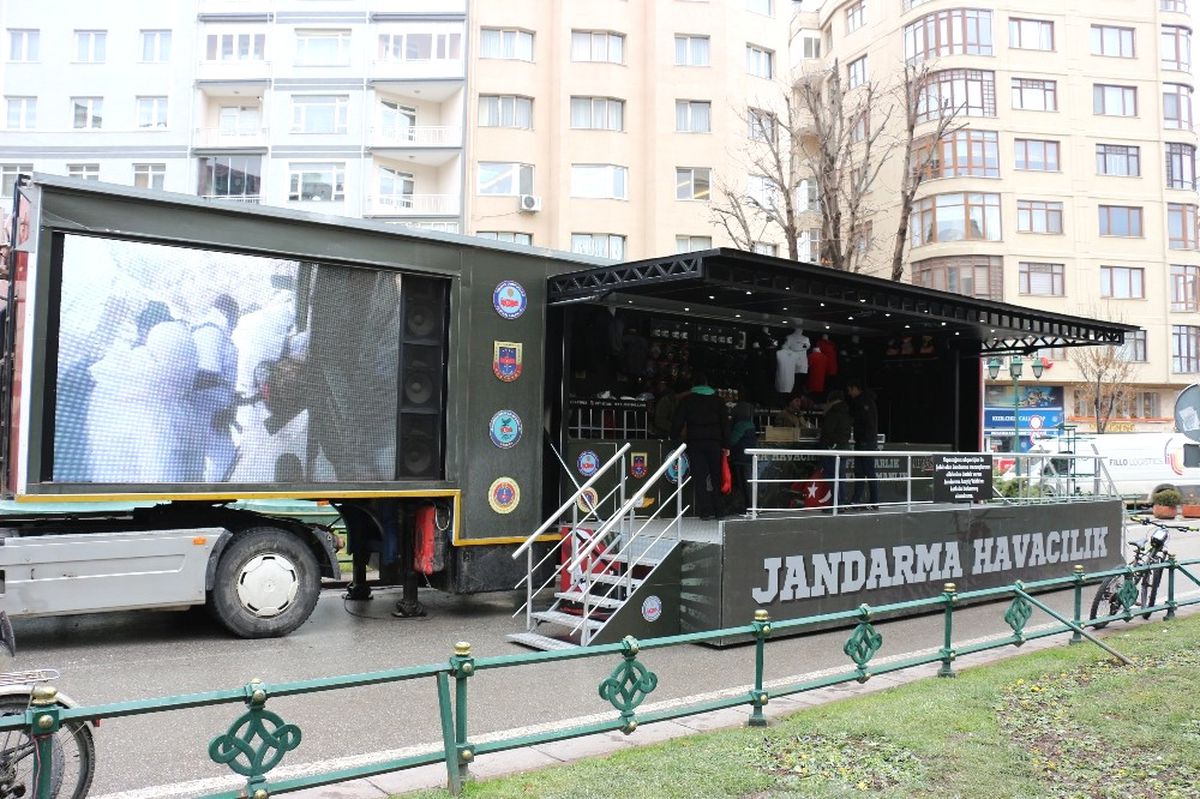 Jandarma Havacılık Tırı Eskişehir\'de