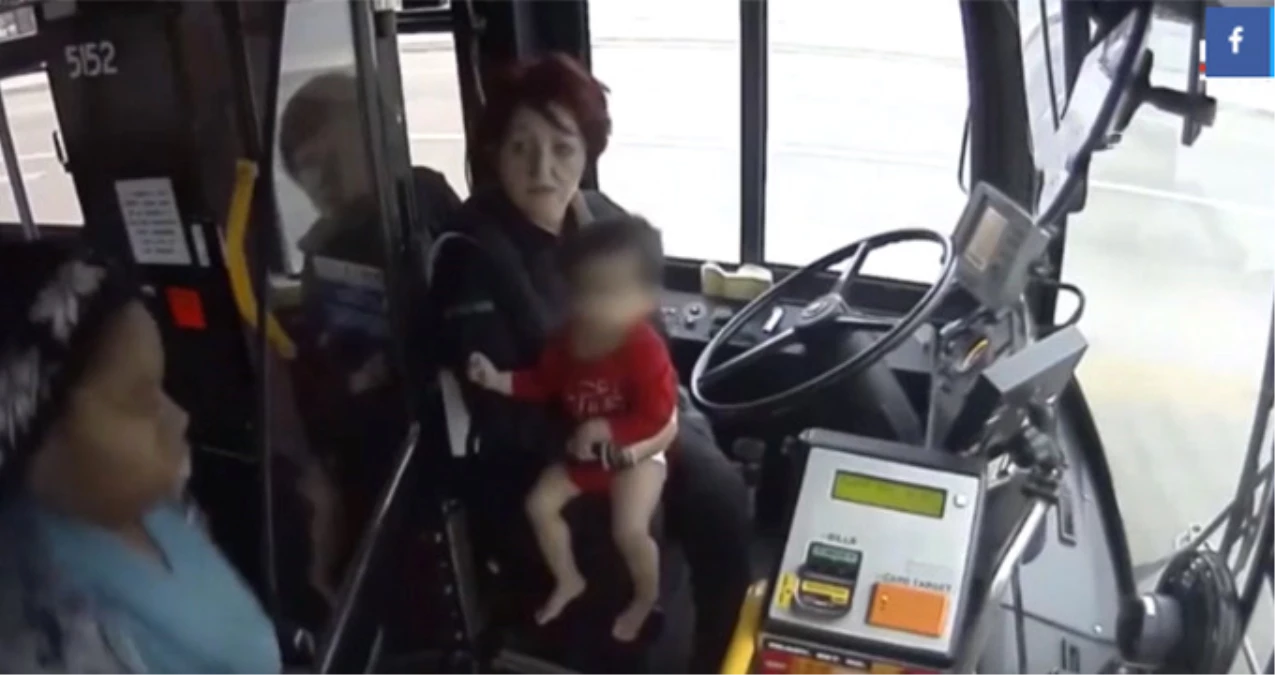 Kaybolan Bebeğin İmdadına Kadın Otobüs Sürücüsü Yetişti