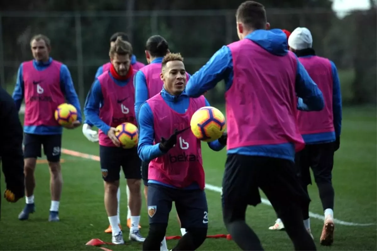 Kayserispor\'un Rakibi Akhisarspor