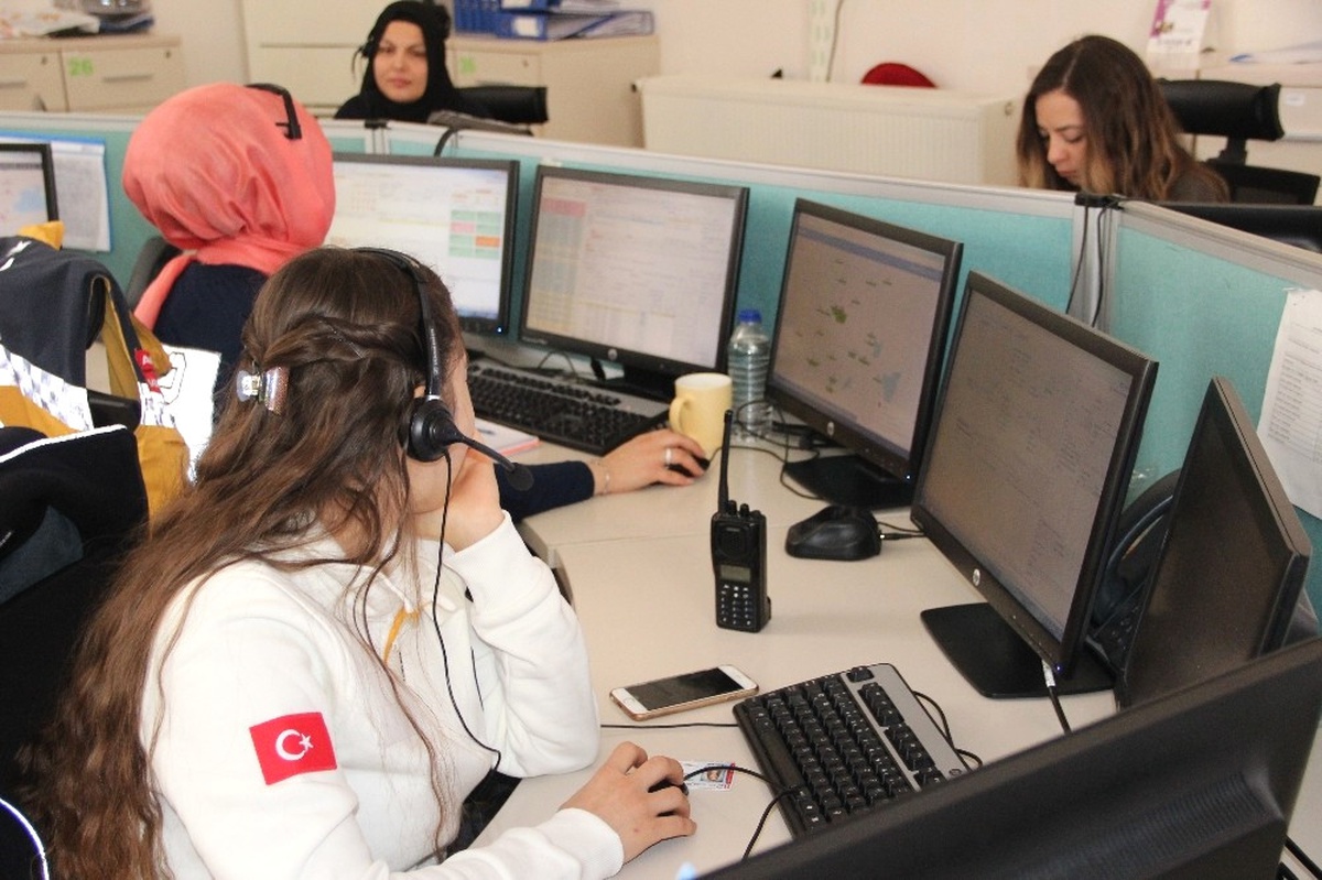 Kış Aylarında Yolda Kalıp Donma Tehlikesi Olanlar 112\'yi Arayabilir
