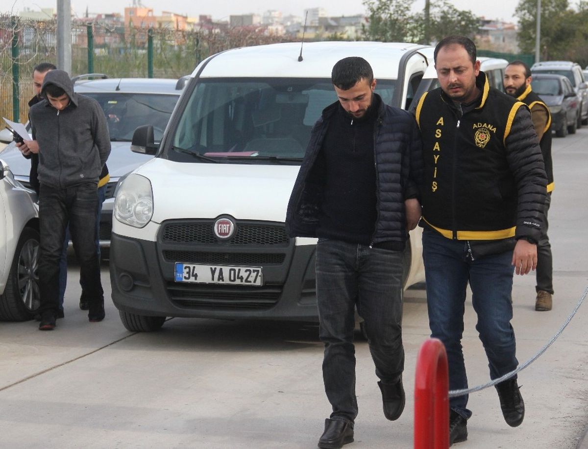 Kız Arkadaşını Görmeye Geldi Adresi Şaşırınca Gasp Edildi