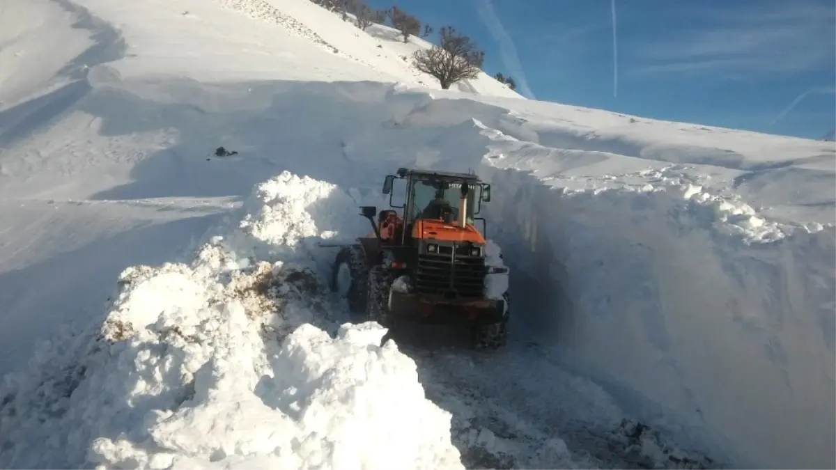 Sara Nöbeti Geçiren Çocuk 2 Günlük Çalışmanın Ardından Hastane Yetiştirildi