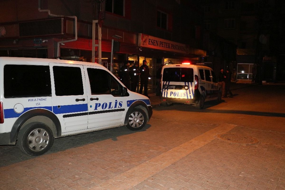 Sokak Ortasında Silahlı Kavga: 2 Yaralı