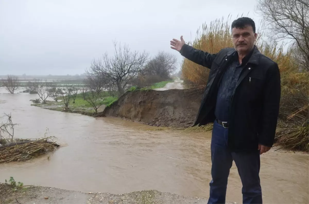 Tarım Arazileri Sular Altında Kaldı, Çiftçiler Tedirgin