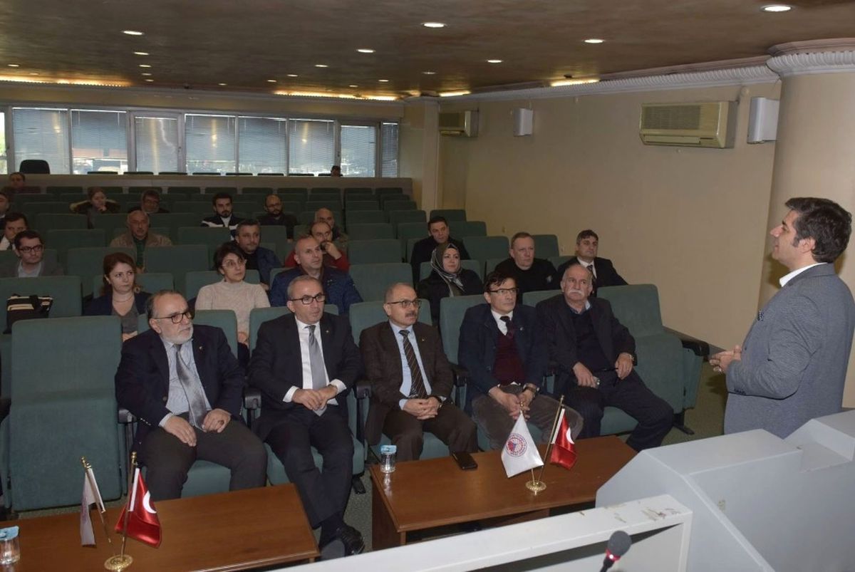 Trabzon\'da Firmalara Kriz Döneminde Yönetim Süreci Eğitimi Verildi