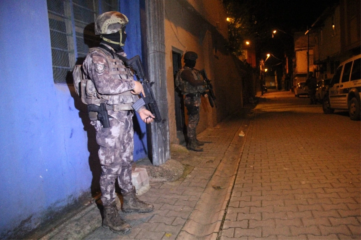 Adana\'da Terör Operasyonu: 13 Gözaltı