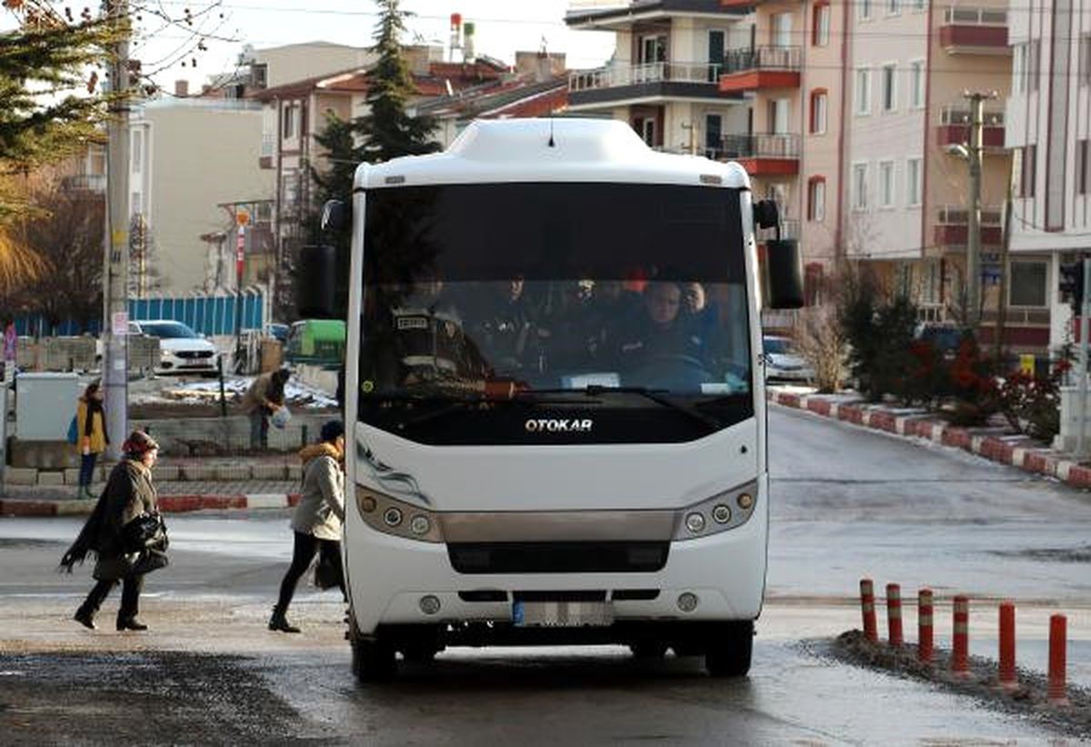 Afyonkarahisar\'da Dolandırıcılık Operasyonu: 12 Tutuklama
