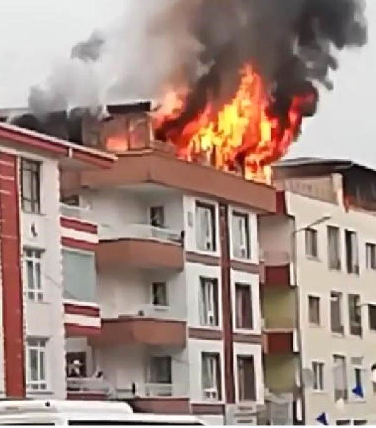 Ankara\'da Korkutan Yangın