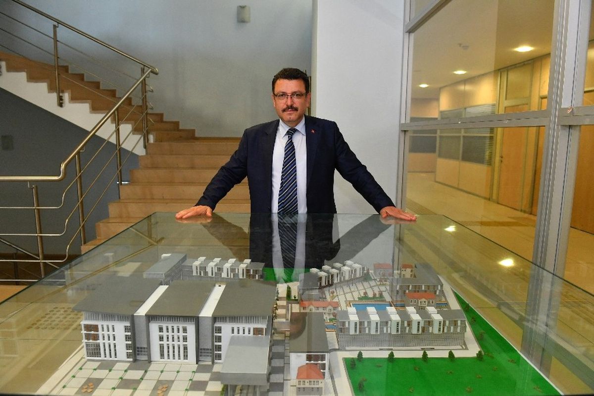 Başkan Genç, Seçmen Nakillerini Almak İsteyen Vatandaşları Uyardı