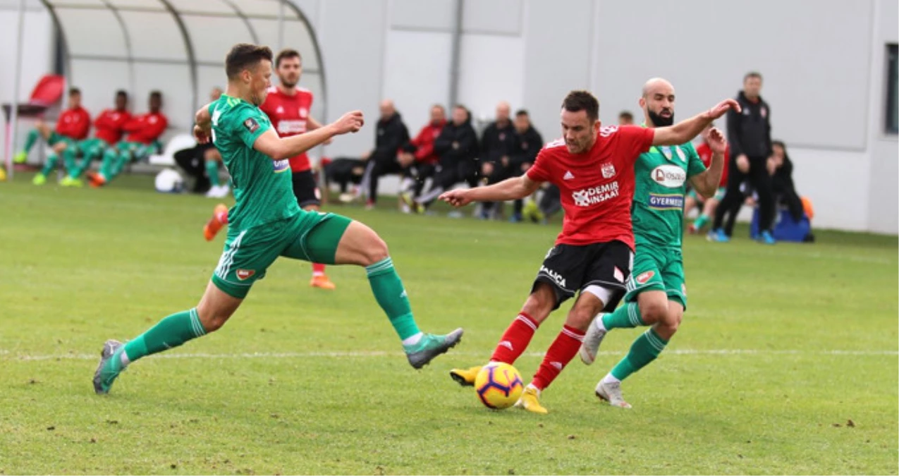 Demir Grup Sivasspor, Sepsi Sf. Gheorghe\'yi 2-1 Mağlup Etti