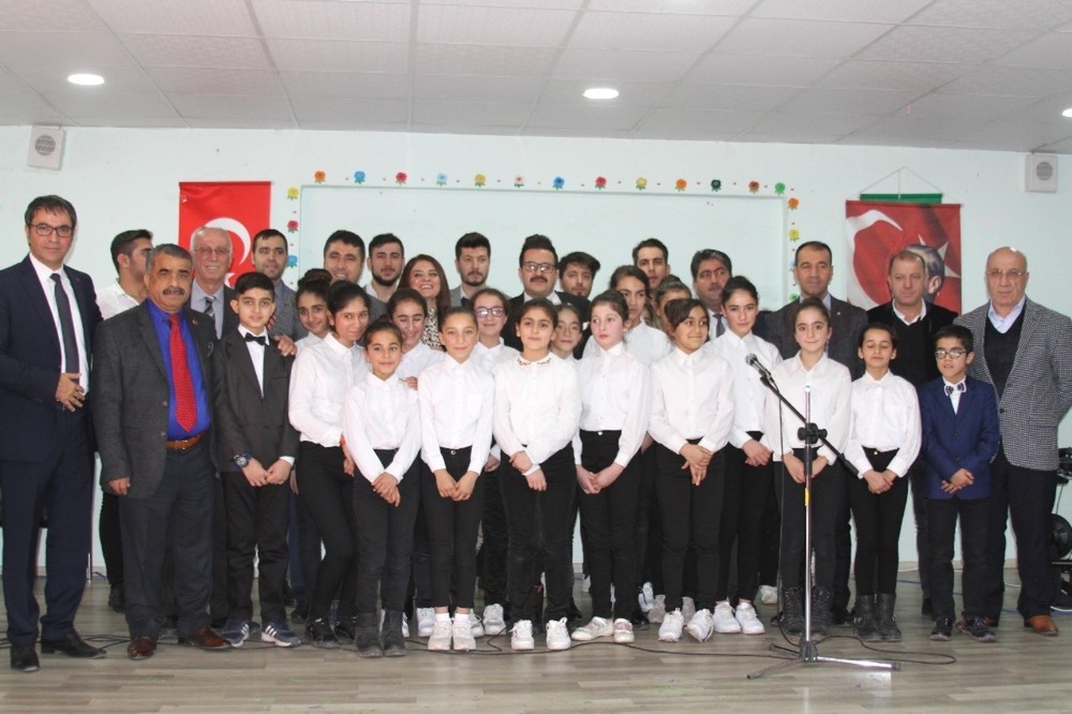Fatih Ortaokulu Öğrencilerinden Müzik Şöleni