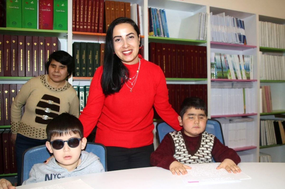Görme Engelliler İçin Kitap Hazırladılar