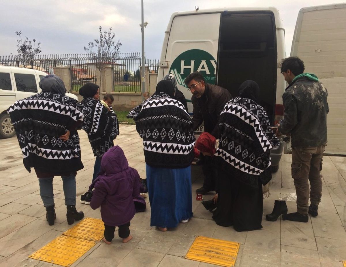Hatay\'da 13 Kaçak Göçmen Yakalandı