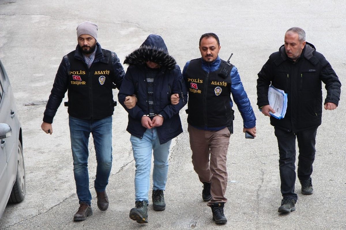 İş Yeri Soyguncusu Yakalandı