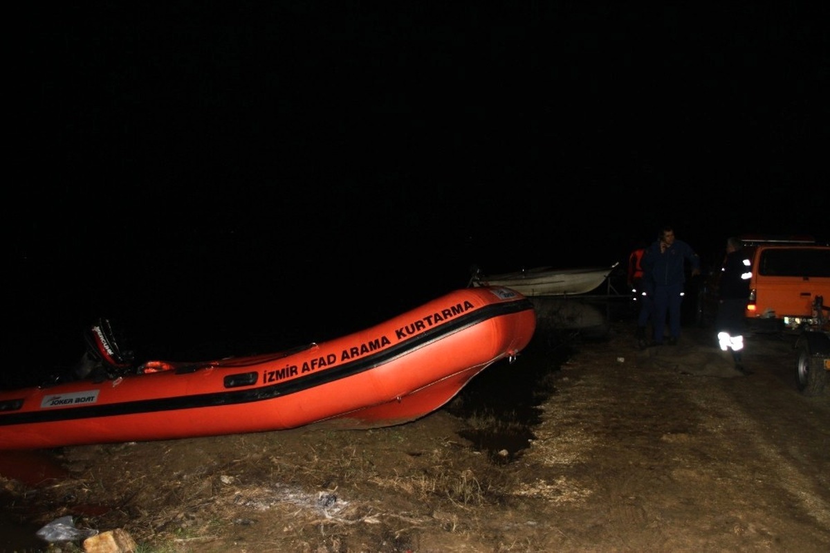 İzmir\'de Ördek Avı Faciası: 1 Ölü, 2 Kayıp