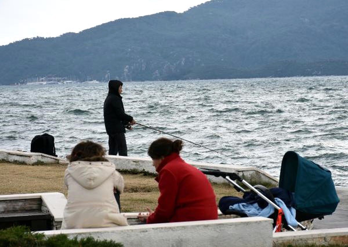 Marmaris Bir Günde Dört Mevsimi Bir Arada Yaşadı