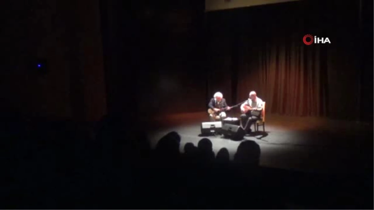 Türk Halk Müziği\'nin İki Usta İsmi Marmaris\'te Konser Verdi
