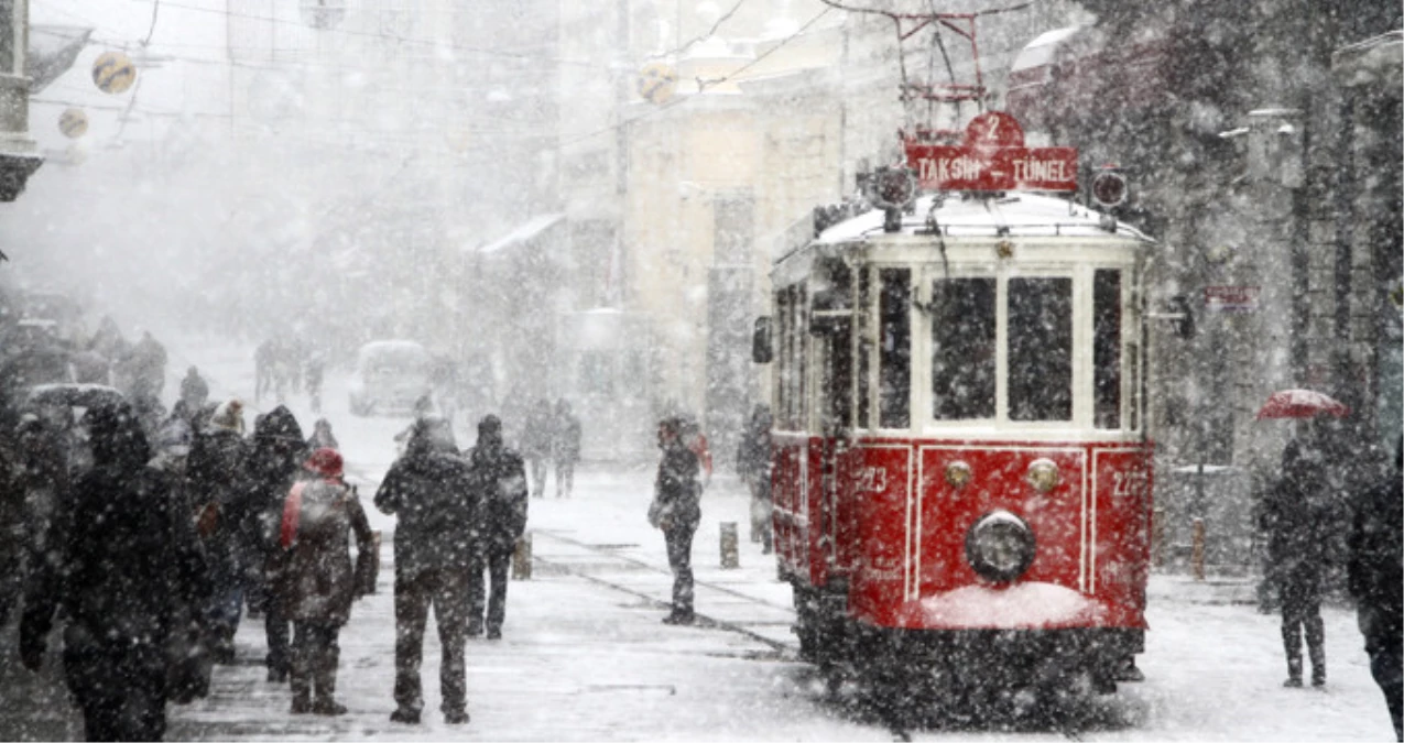 Ünlü Meteorolog, İstanbul\'da Etkili Olacak Kar İçin Tarih Verdi