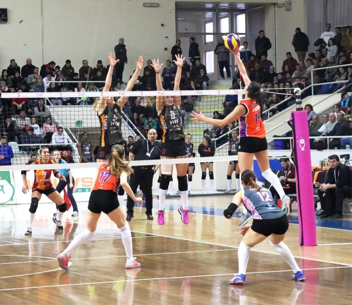 Vestel Venus Sultanlar Ligi: Çanakkale Belediyespor: 0 - Galatasaray Hdı Sigorta: 3