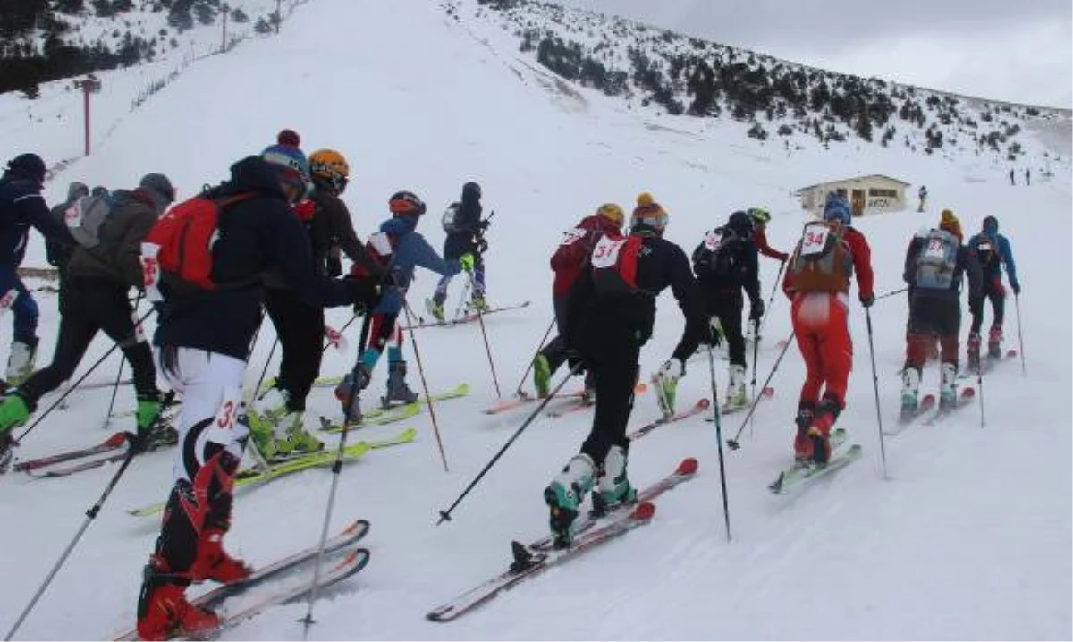 Zigana Dağı\'nda Kayak Şampiyonası Heyecanı