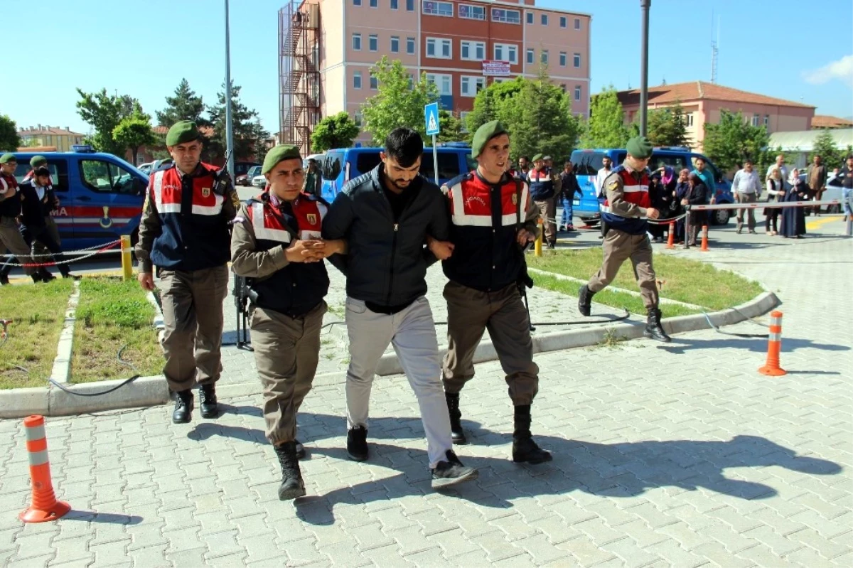 Akaryakıt İstasyonundaki Kar Maskeli Cinayette 5 Sanığa Ceza Yağdı