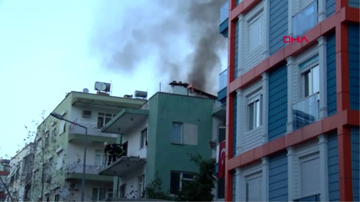 Antalya Metruk Binada Yangın Korkuttu