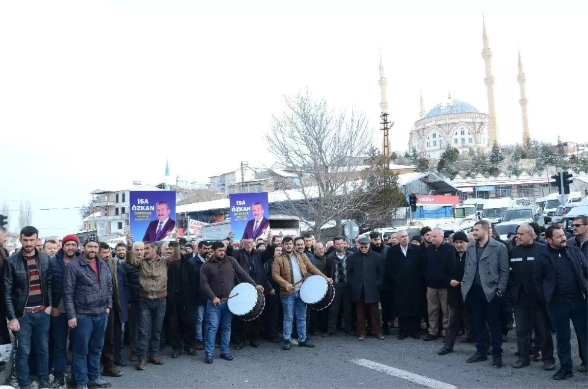 Darende Başkan Adayı Özkan\'a Coşkulu Karşılama