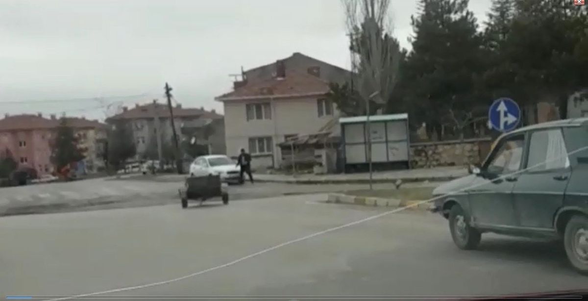 Emet\'te İlginç Kaza