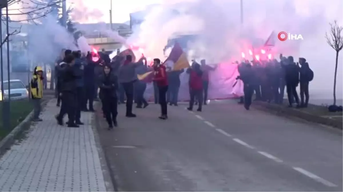 Galatasaray, Bolu\'da Coşkuyla Karşılandı