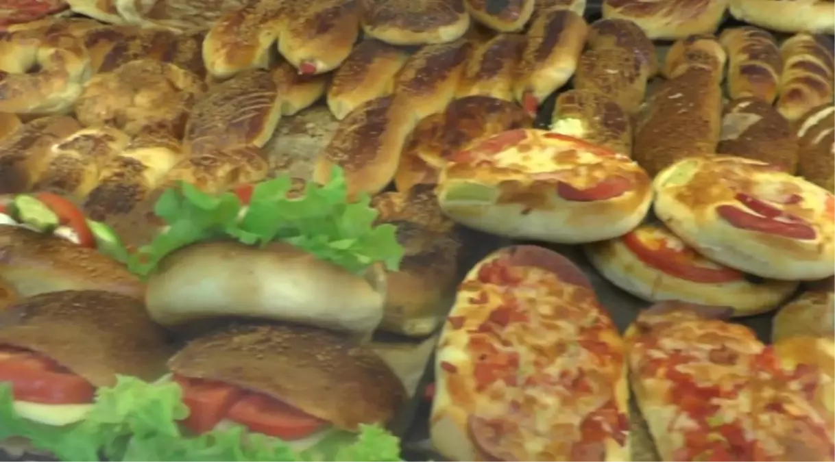 Katmer ve Haşhaşlı Çöreğin Tek Adresi: Palmiye Simit