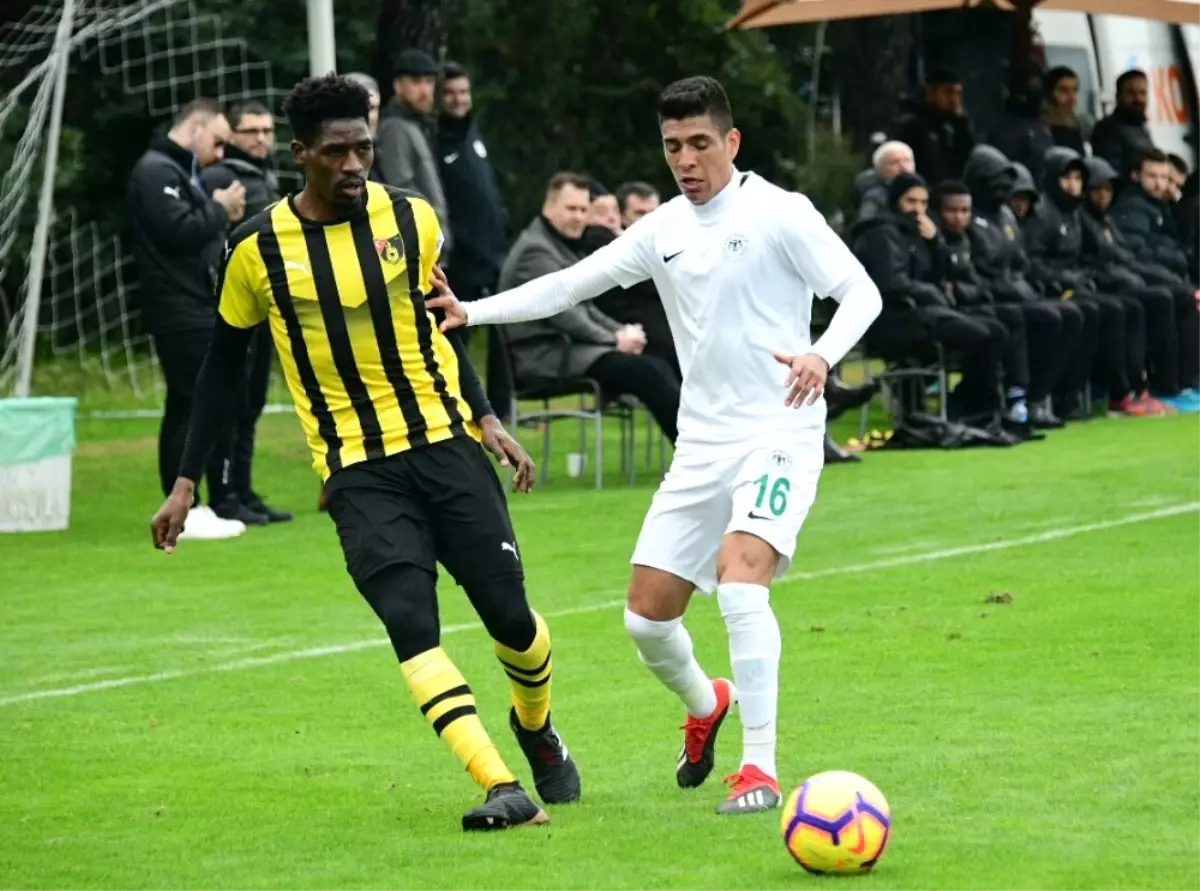 Konyaspor\'da Hurtado Yeniden Sakatlandı