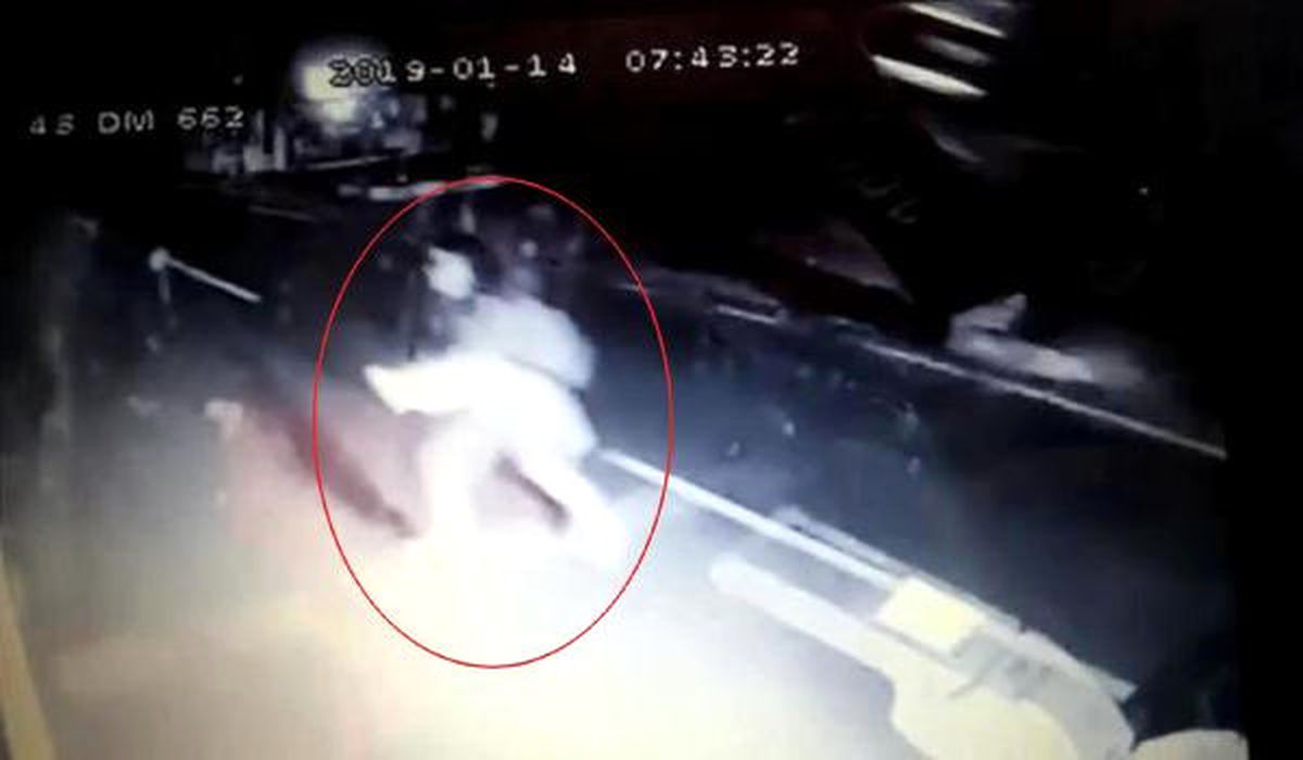 Liseli Şeymanur Yolun Karşısına Geçemedi (2)