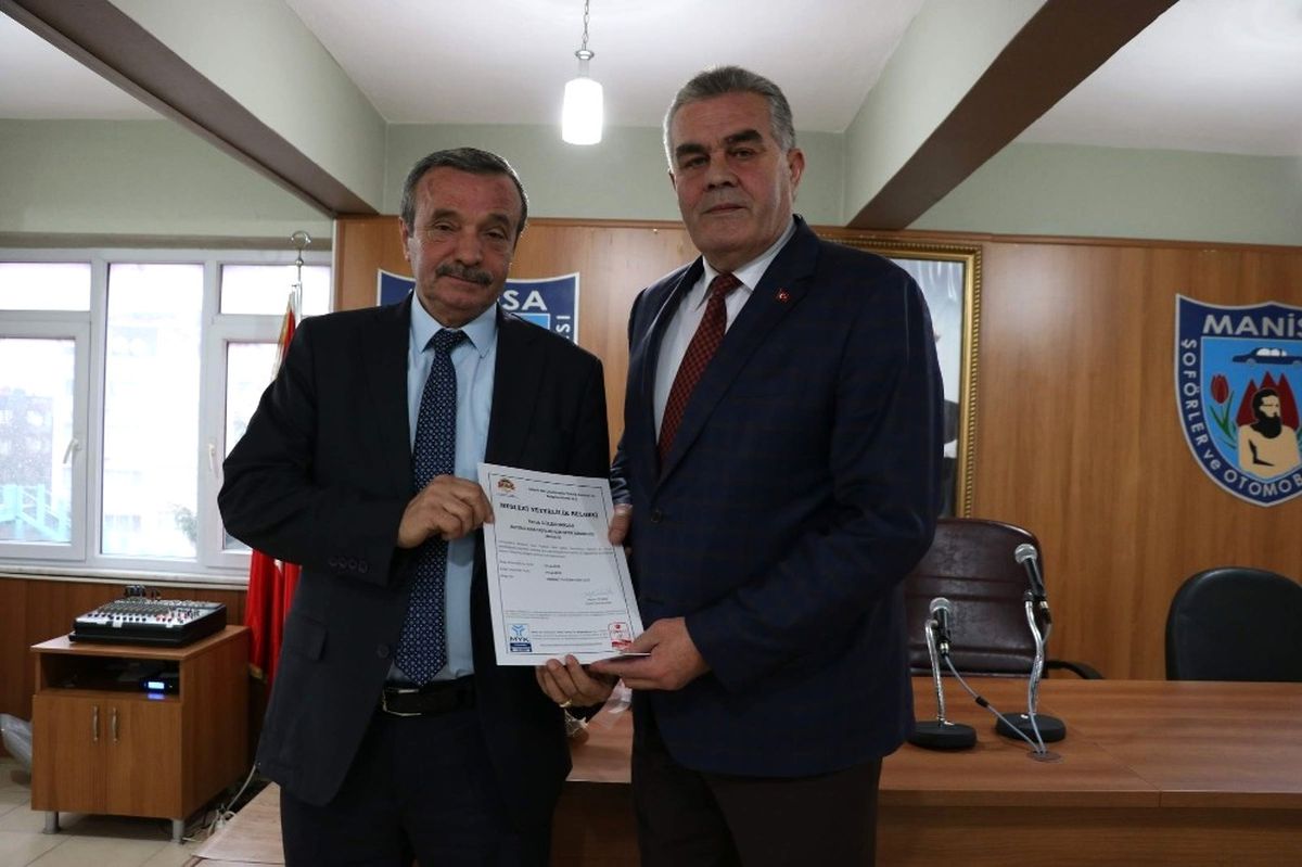Manisalı Galericiler Belgelerini Aldı