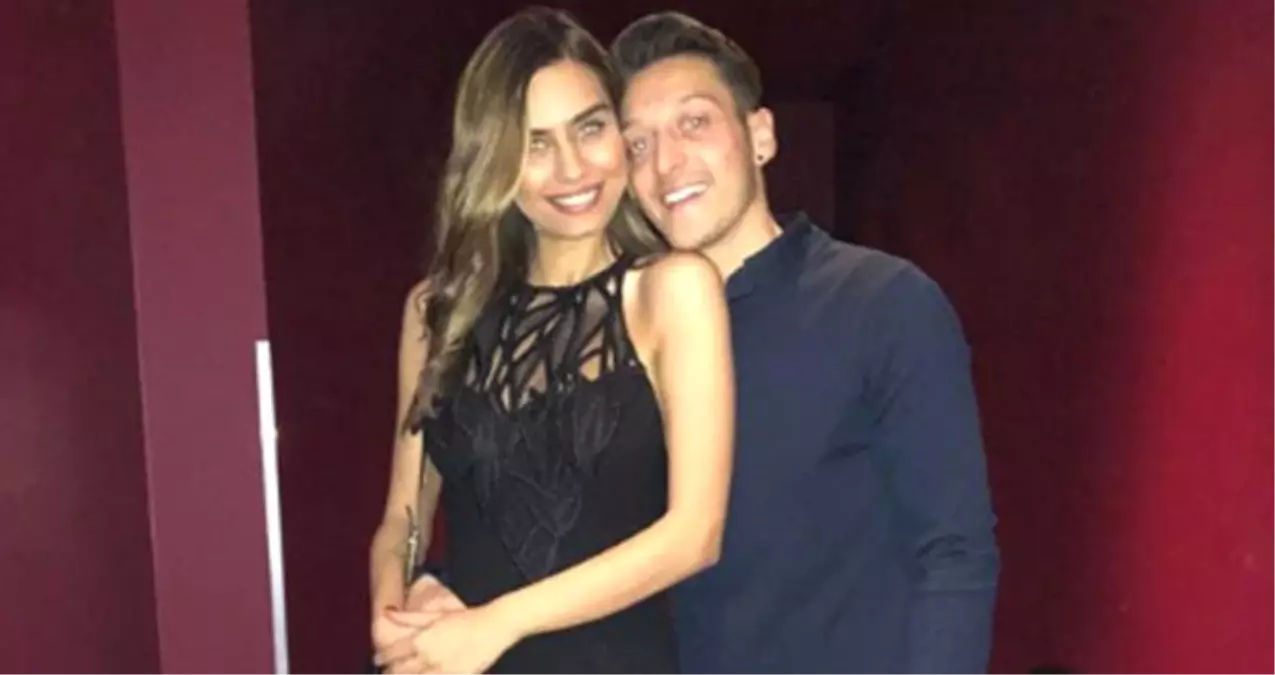 Mesut Özil ile Amine Gülşe Nişanlandı